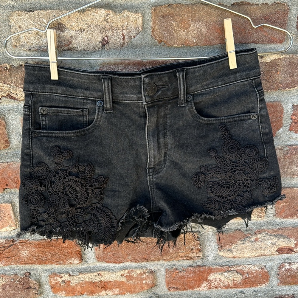 VGUC American Eagle Black lace denim shorts 4